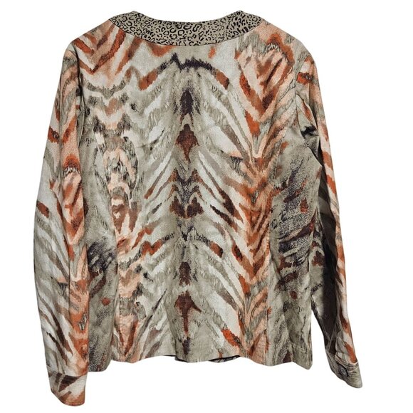 Chicos Animal Print Button Up Fashion Jacket Womens Size 12 Leopard Accents - Picture 2 of 5